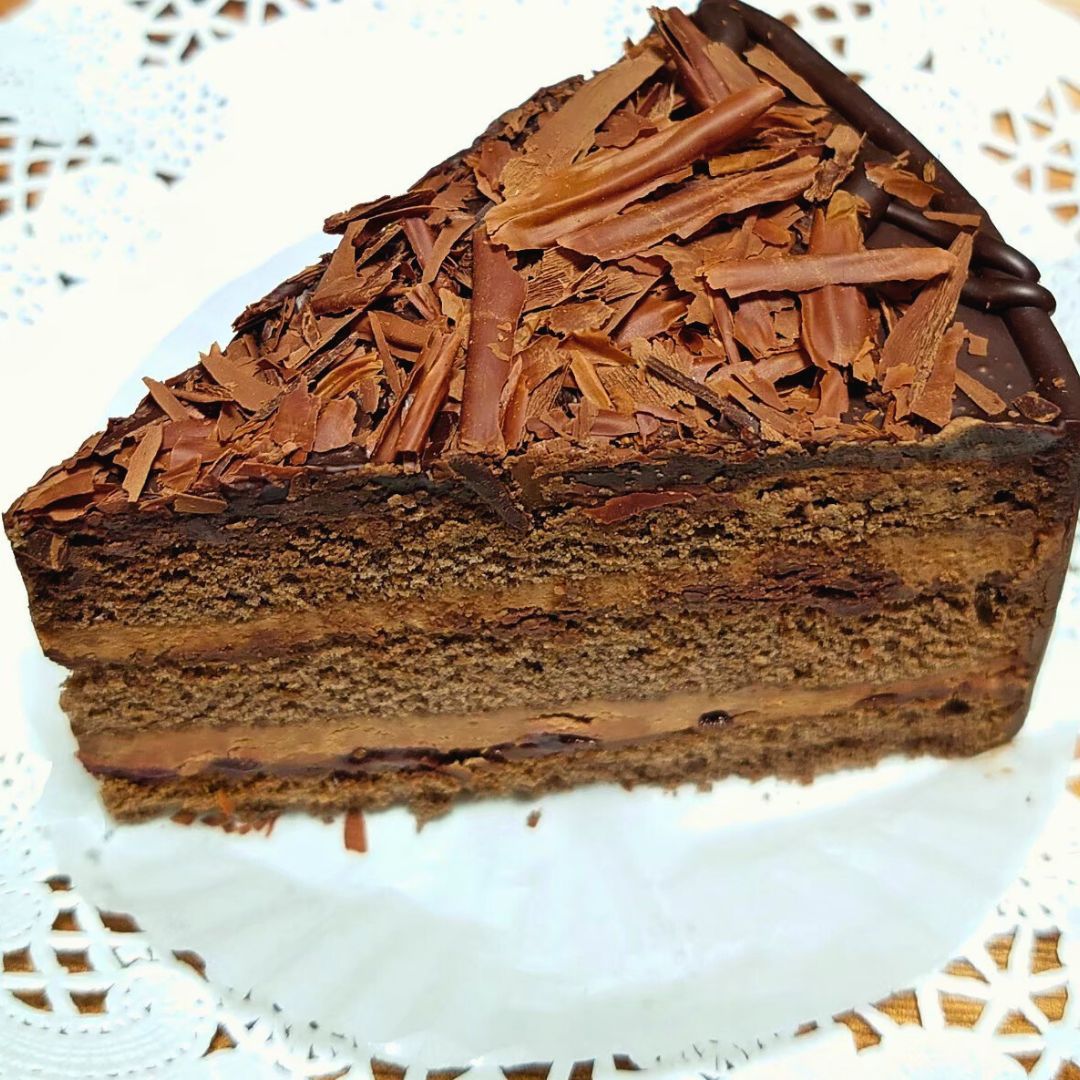 前橋のパティスリーフラヴールのデビルズショコラ｜濃厚チョコとフランボワーズが香るケーキ