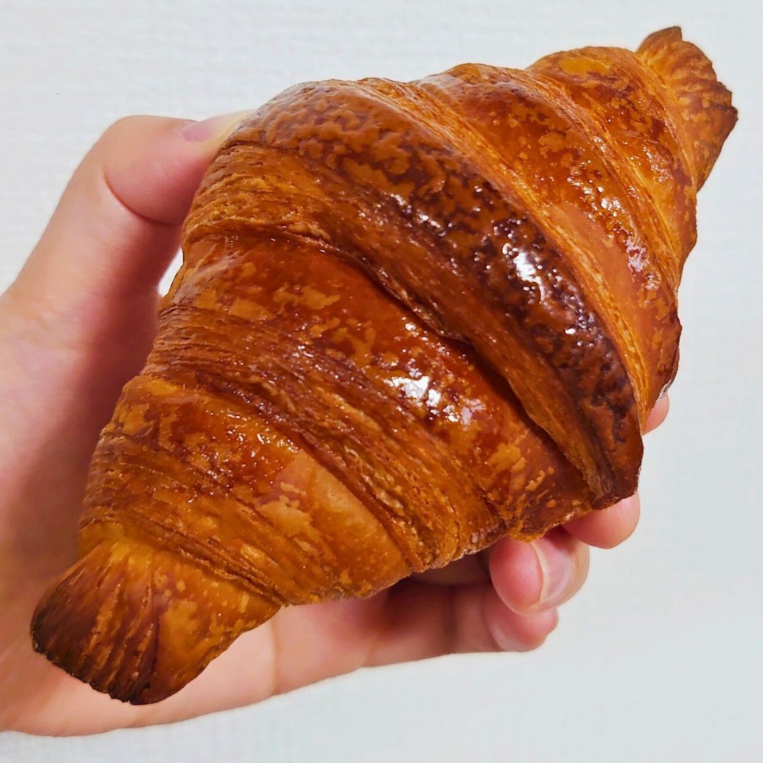 前橋のパティスリーフラヴールのクロワッサン｜バター香るサクサク食感の焼き菓子