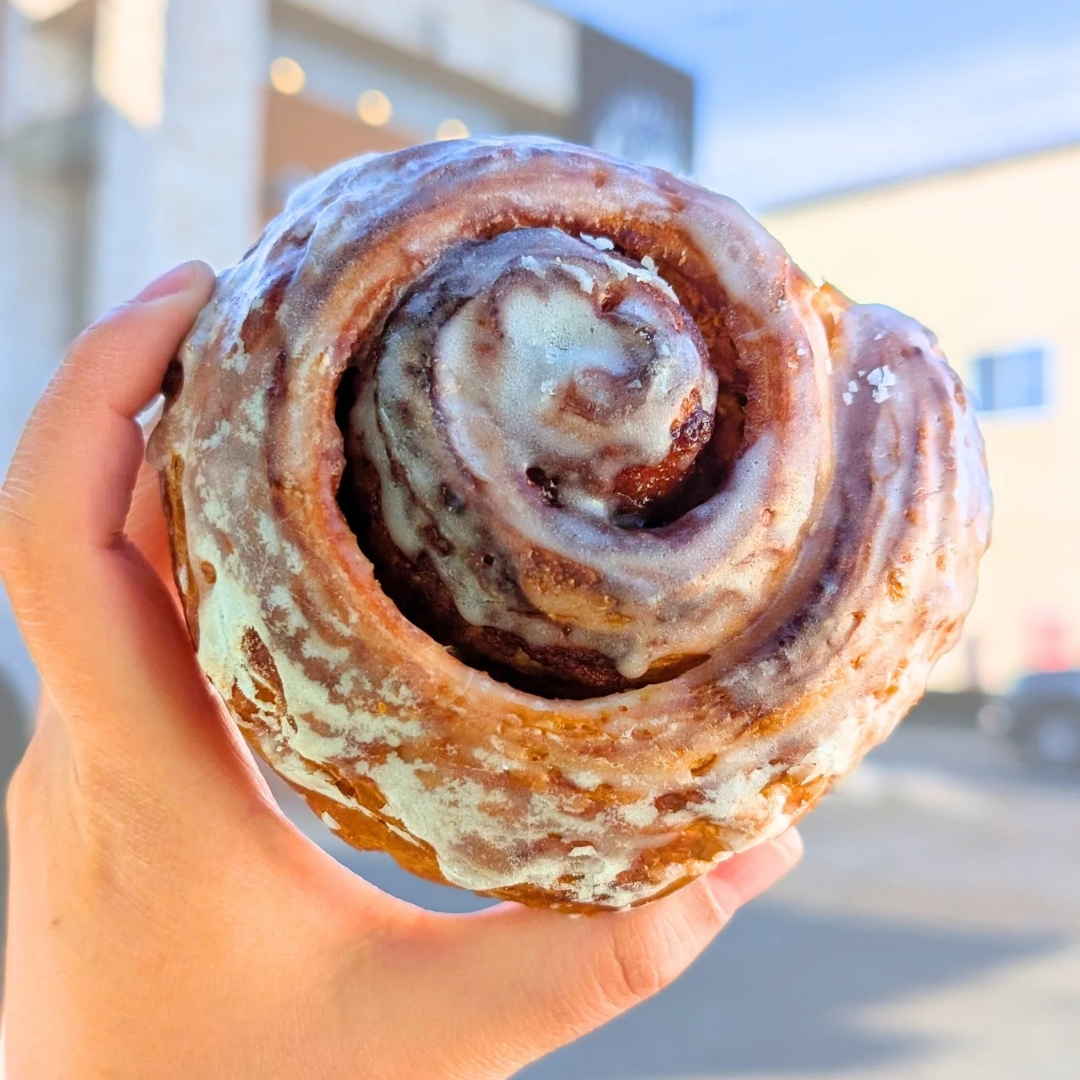 ペンギンベーカリー前橋吉岡店のシナモンロール