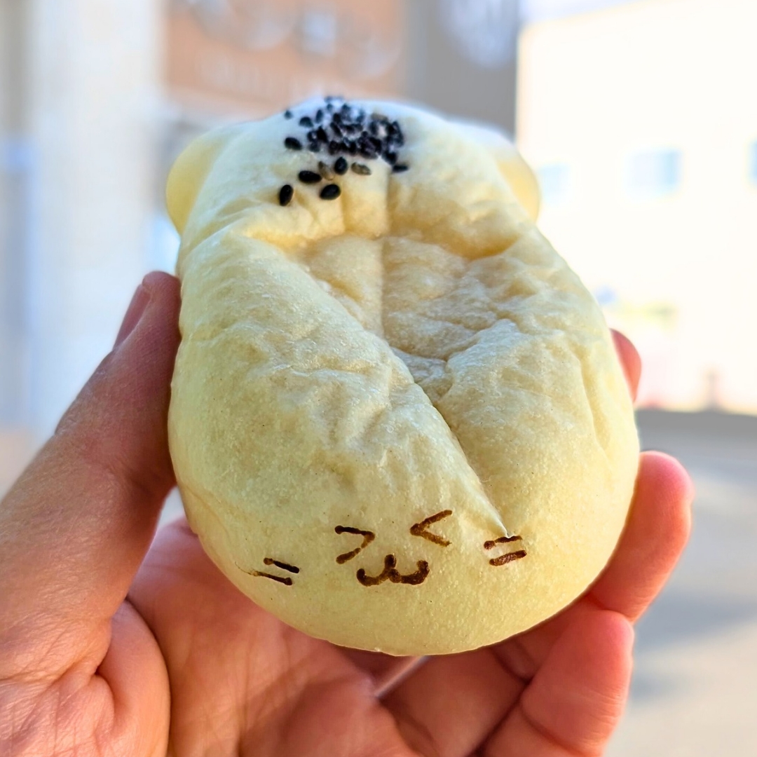 ペンギンベーカリー前橋吉岡店のもふもふゴマちゃん